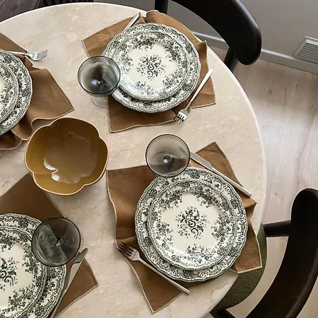 Luxury And Comfortable