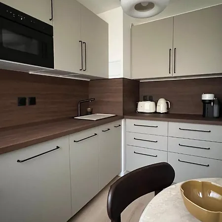 Luxury And Comfortable *